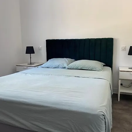 Alba Yourhosthelper Villa *