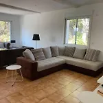 Alba Yourhosthelper Villa